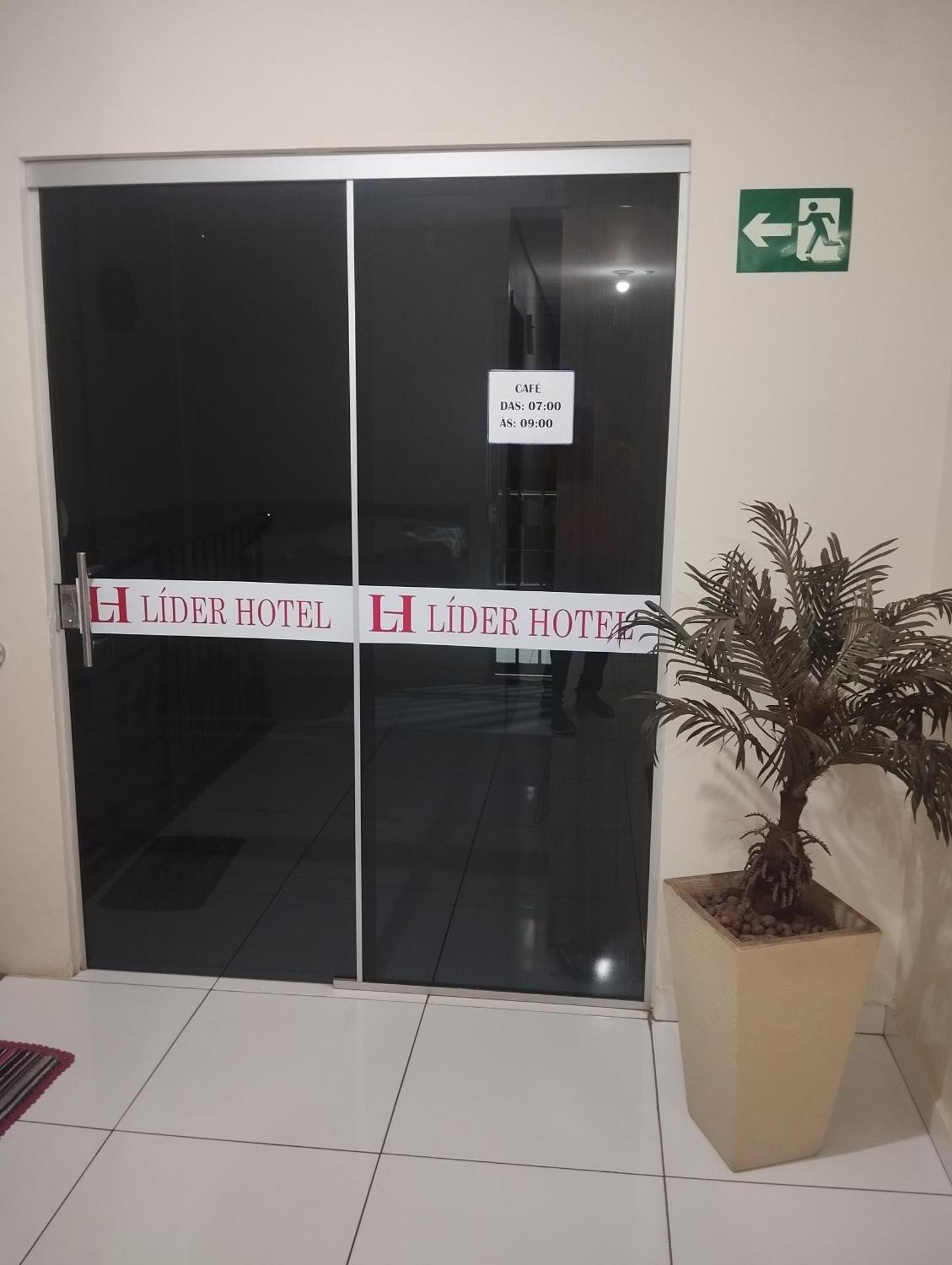 Lider Hotel Goiânia Exteriör bild